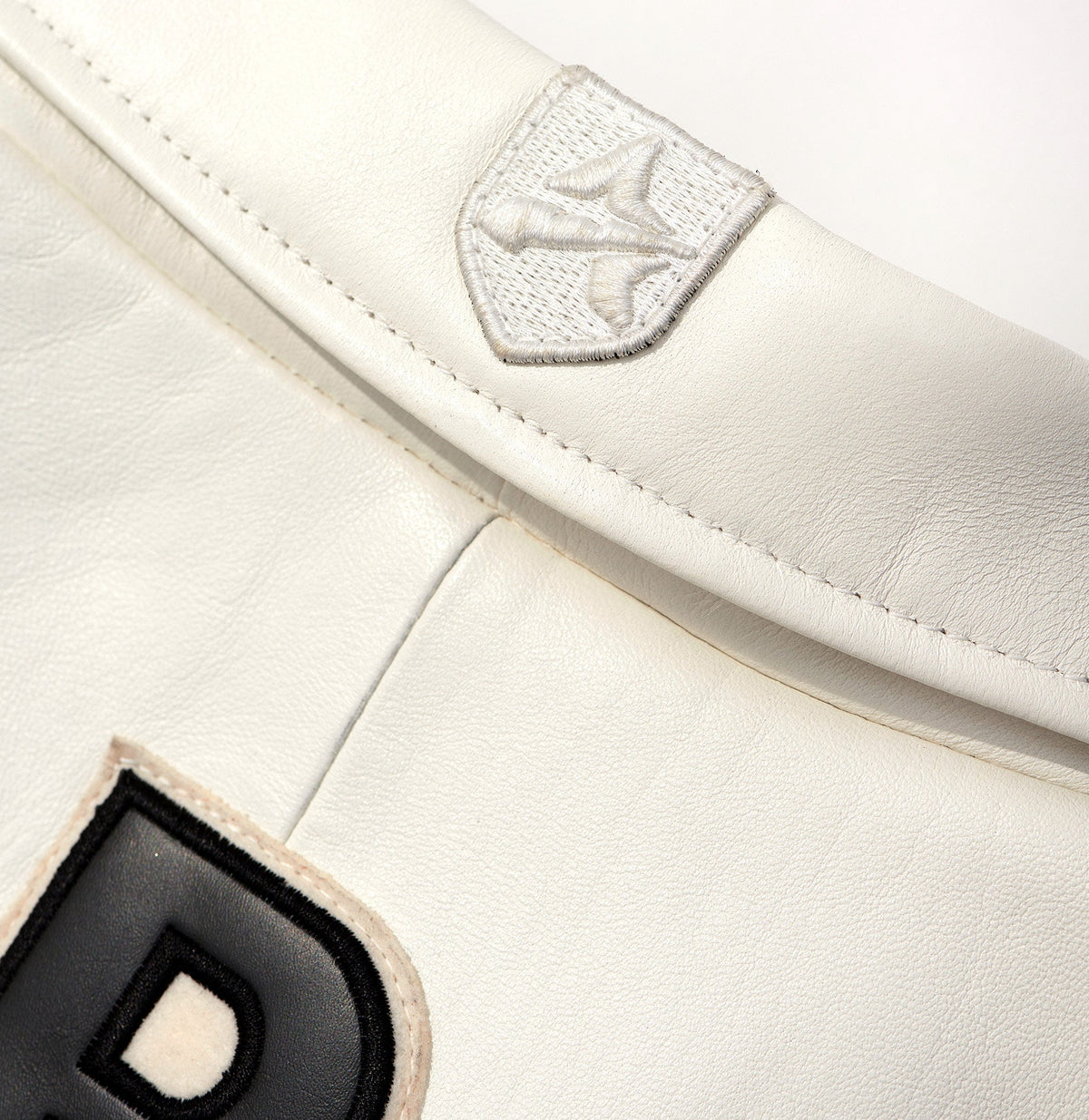 SNOW WHITE AVIREX JACKET